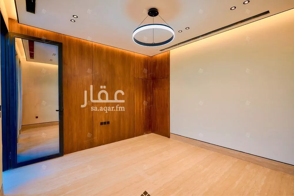 5 bedroom villa in Al Mahdiyyah 15