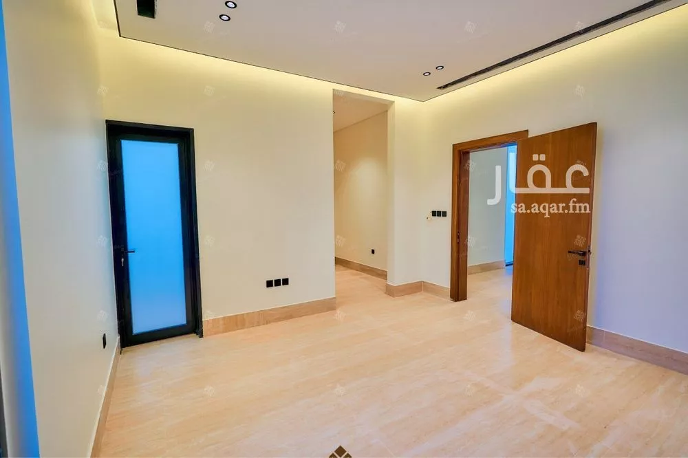5 bedroom villa in Al Mahdiyyah 16