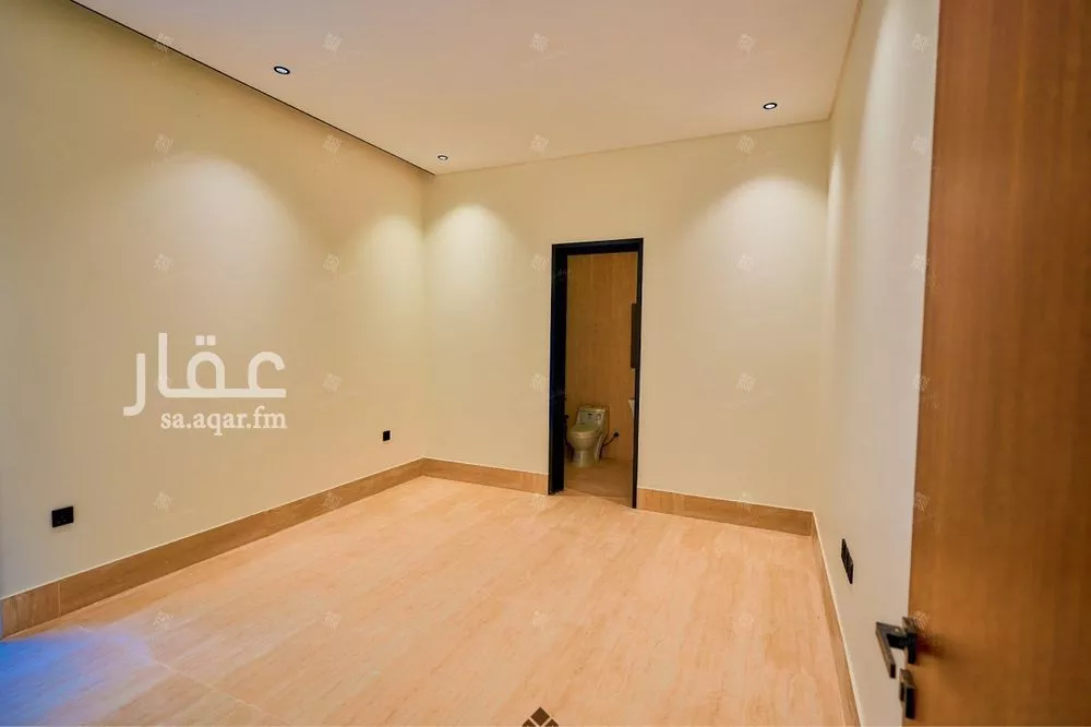 5 bedroom villa in Al Mahdiyyah 21