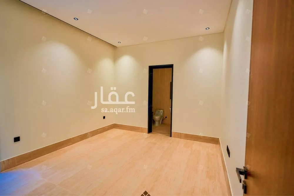 5 bedroom villa in Al Mahdiyyah 28