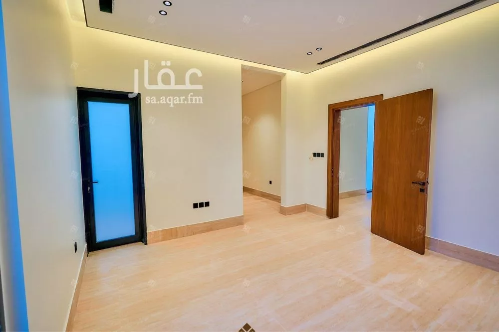 5 bedroom villa in Al Mahdiyyah 29