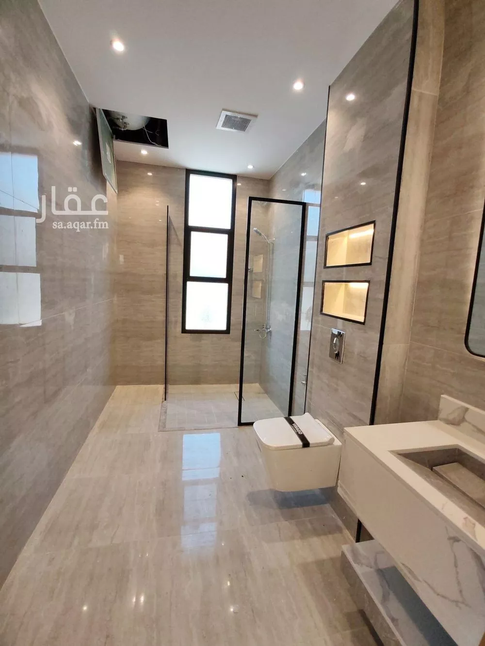 6 bedroom villa in Al Rimal 21