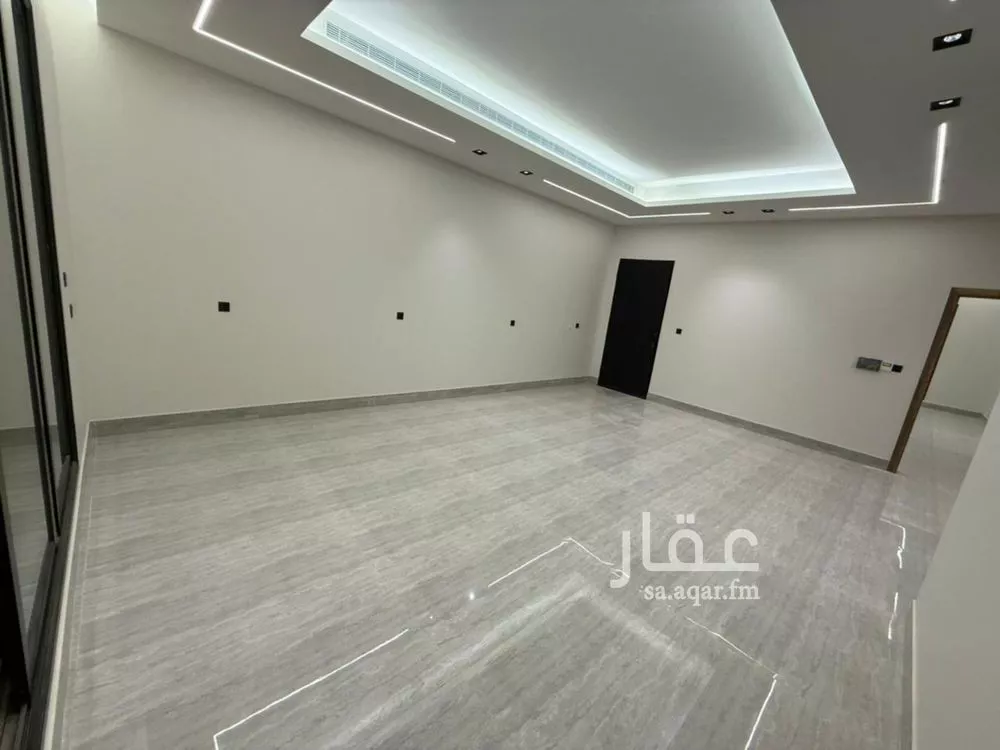 فيلا 4 غرف في العارض 13