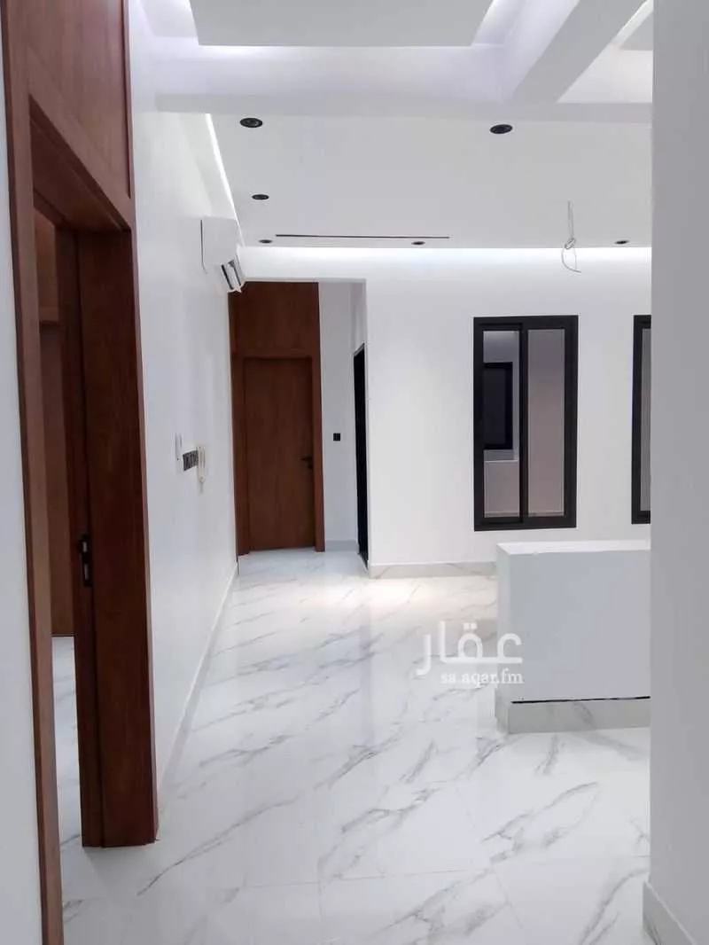 شقة 4 غرف في الرمال 5