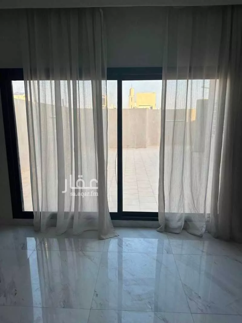 فيلا 16 غرف في الملقا 3