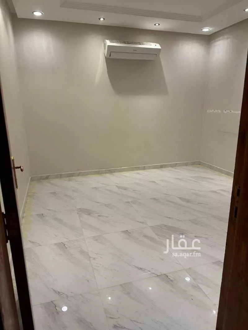 فيلا 16 غرف في الملقا 8