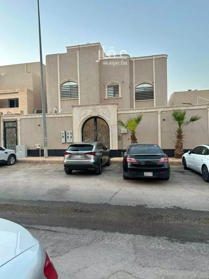 فيلا 16 غرف في الملقا 9