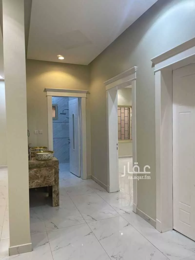 5 bedroom villa in Al Aridh 2
