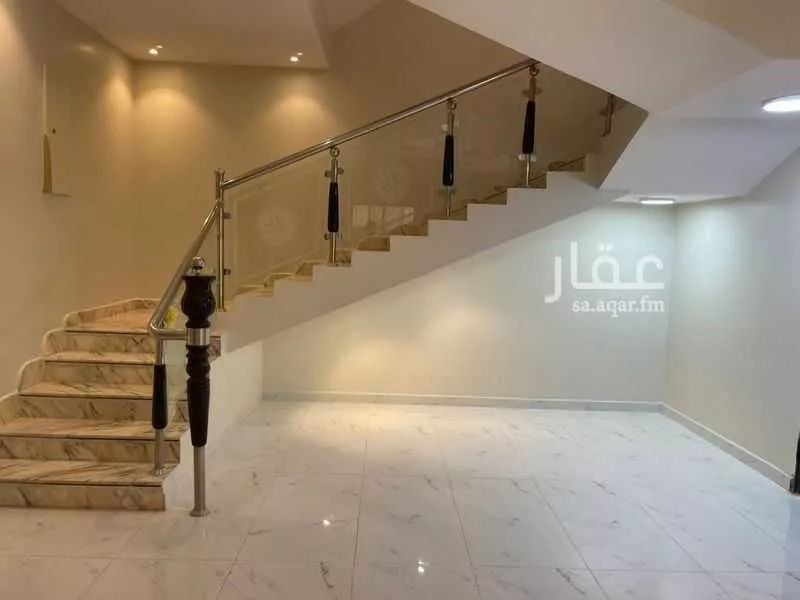 5 bedroom villa in Al Aridh 4