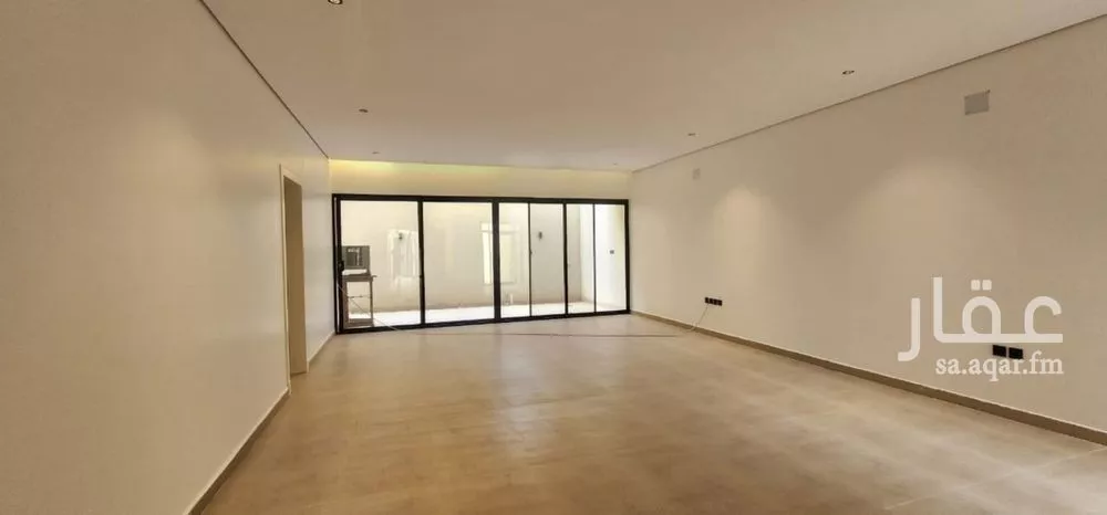 5 bedroom villa in Al Hazm, Riyadh 6