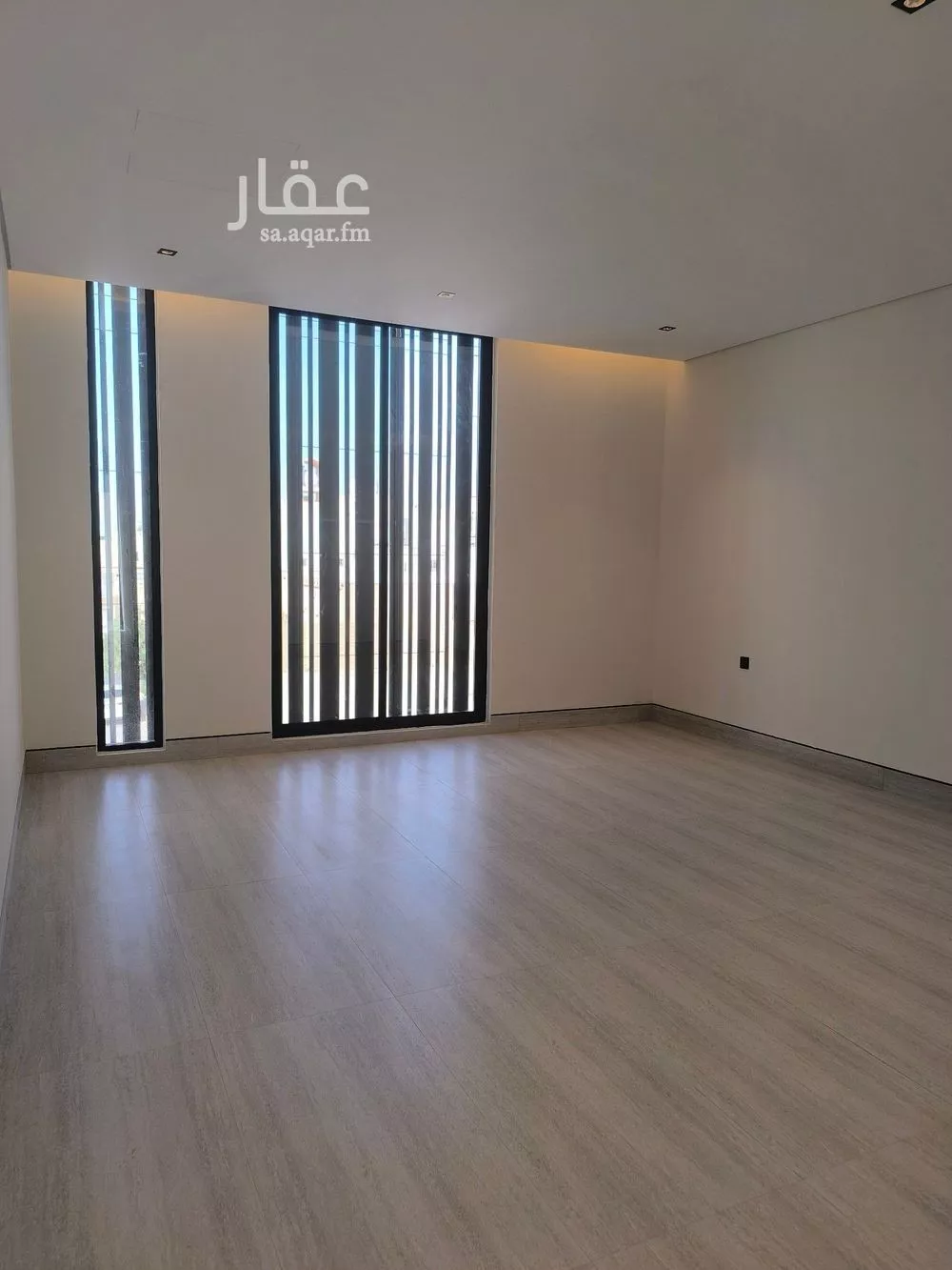 فيلا 7 غرف في المهدية 8
