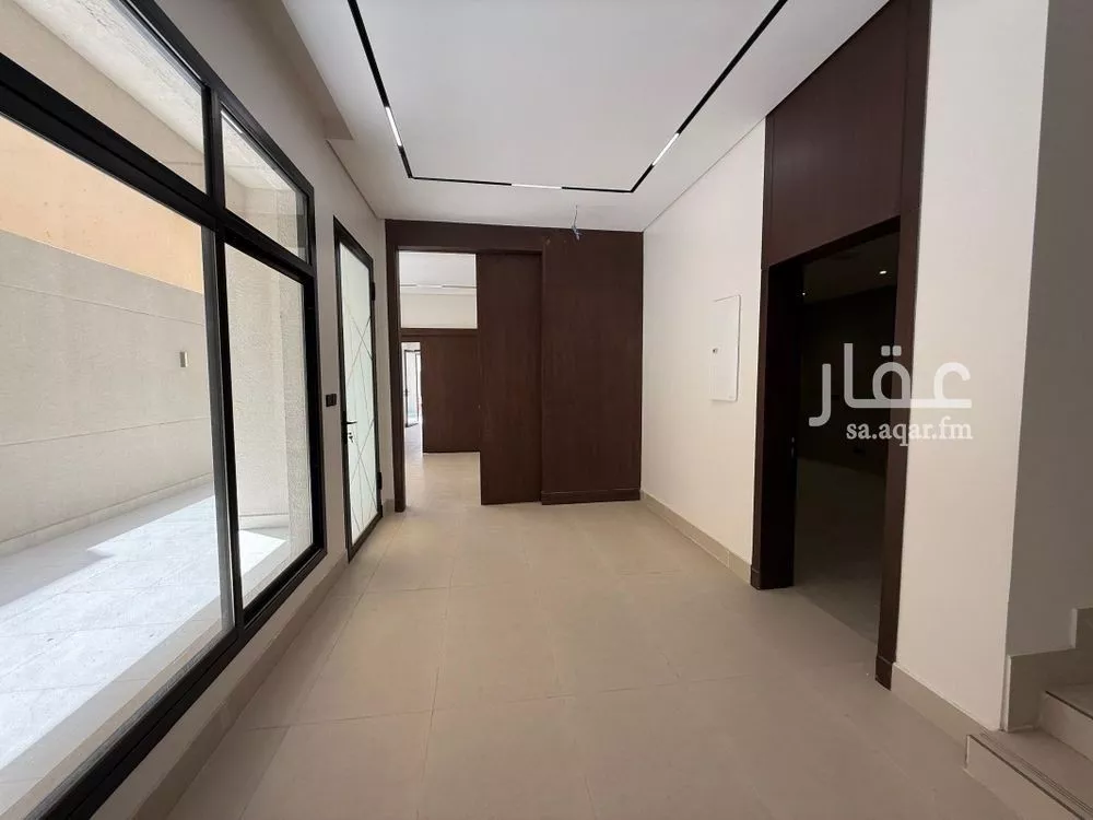 5 bedroom villa in Al Yarmouk 14