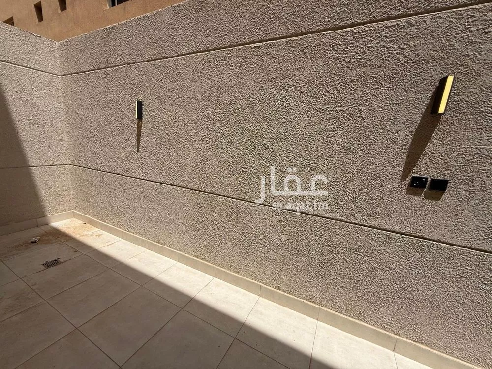 5 bedroom villa in Al Yarmouk 18