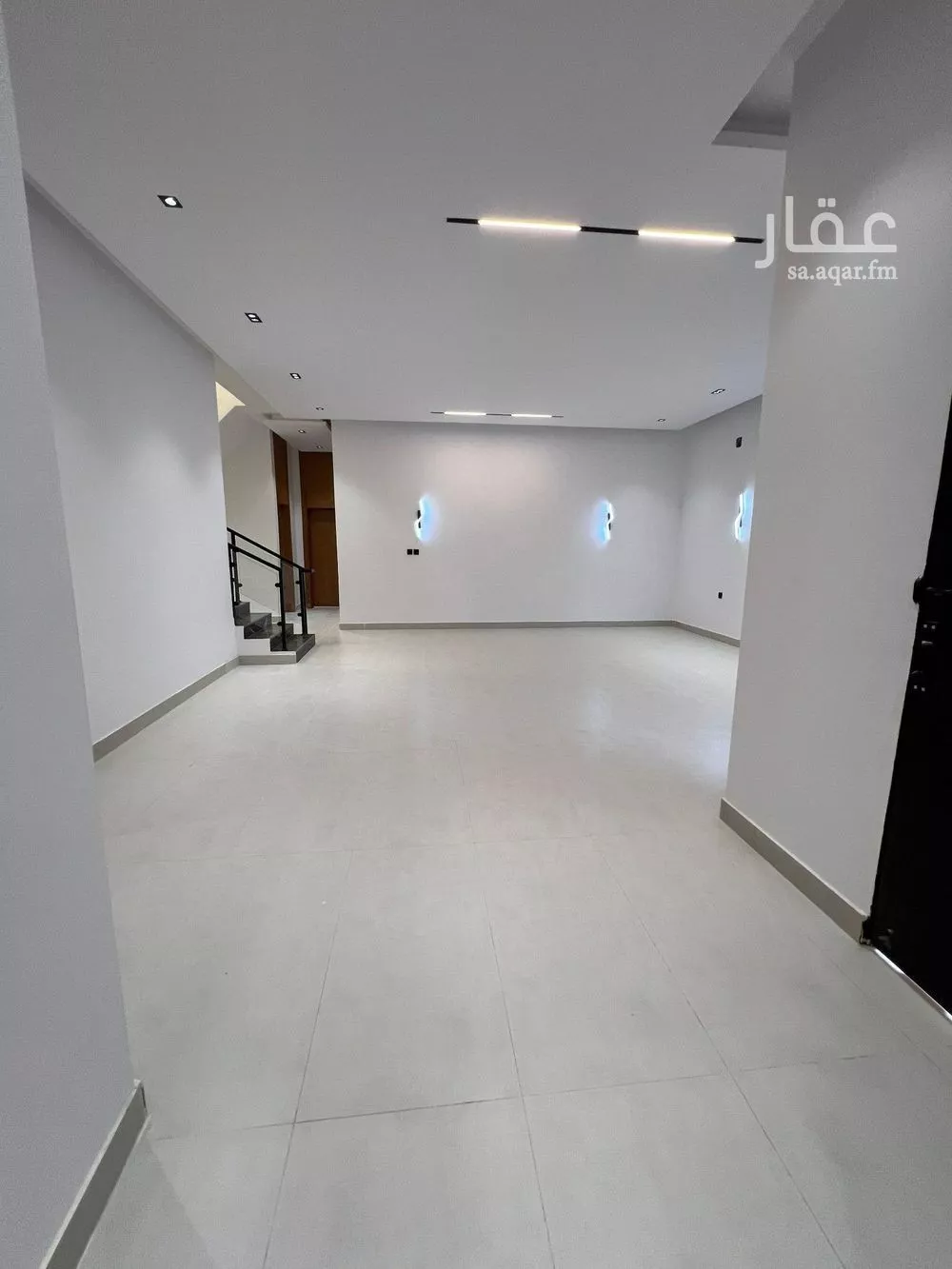 8 bedroom villa in Al Janadriyah 10