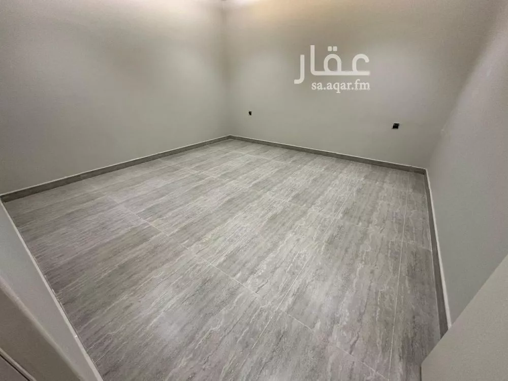 فيلا 7 غرف في بدر 8