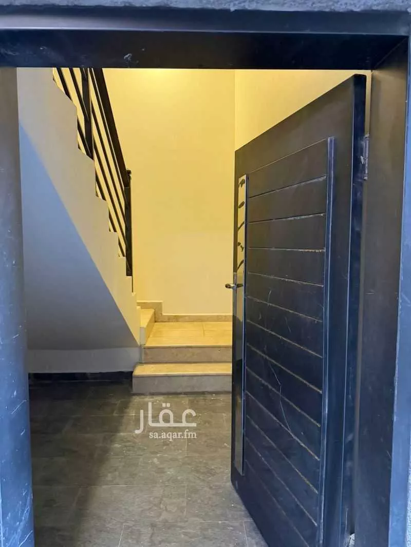دور 4 غرف في العارض 8