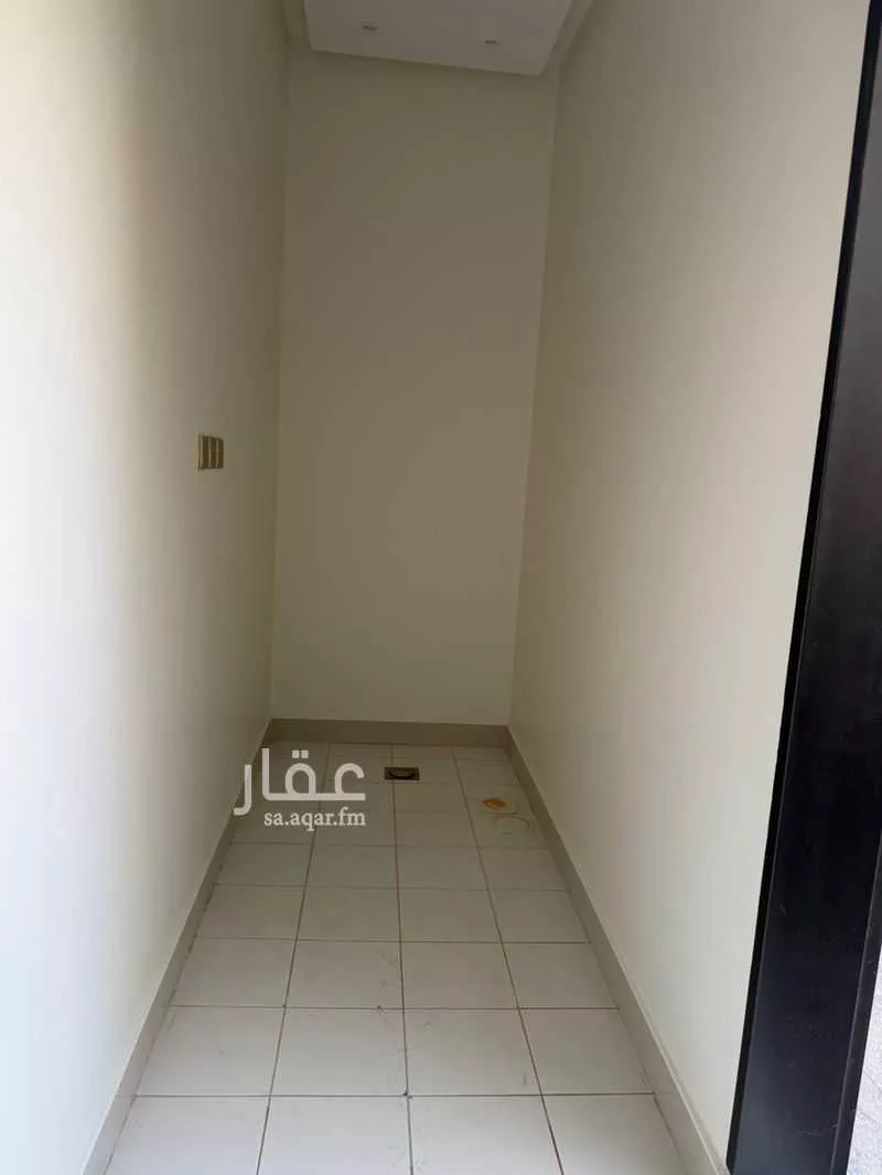دور 4 غرف في العارض 9