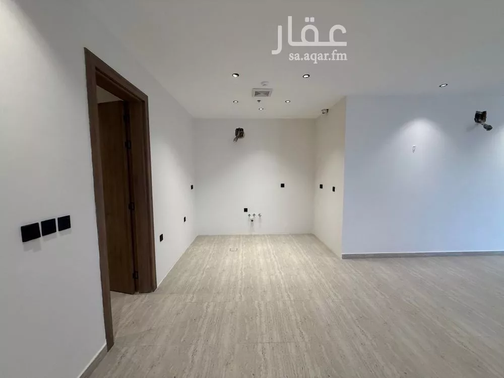 شقة 3 غرف في النرجس 10