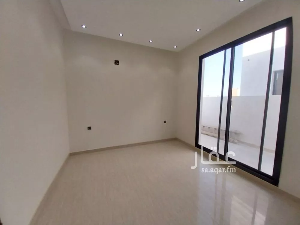 فيلا 4 غرف في طويق 16