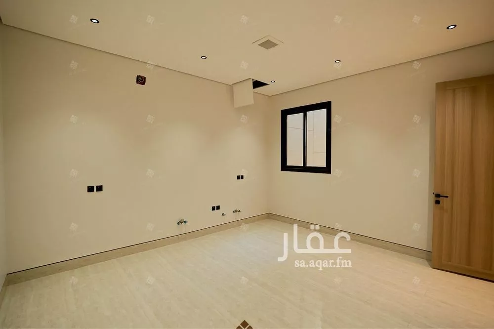 5 bedroom villa in Al Mahdiyyah 20