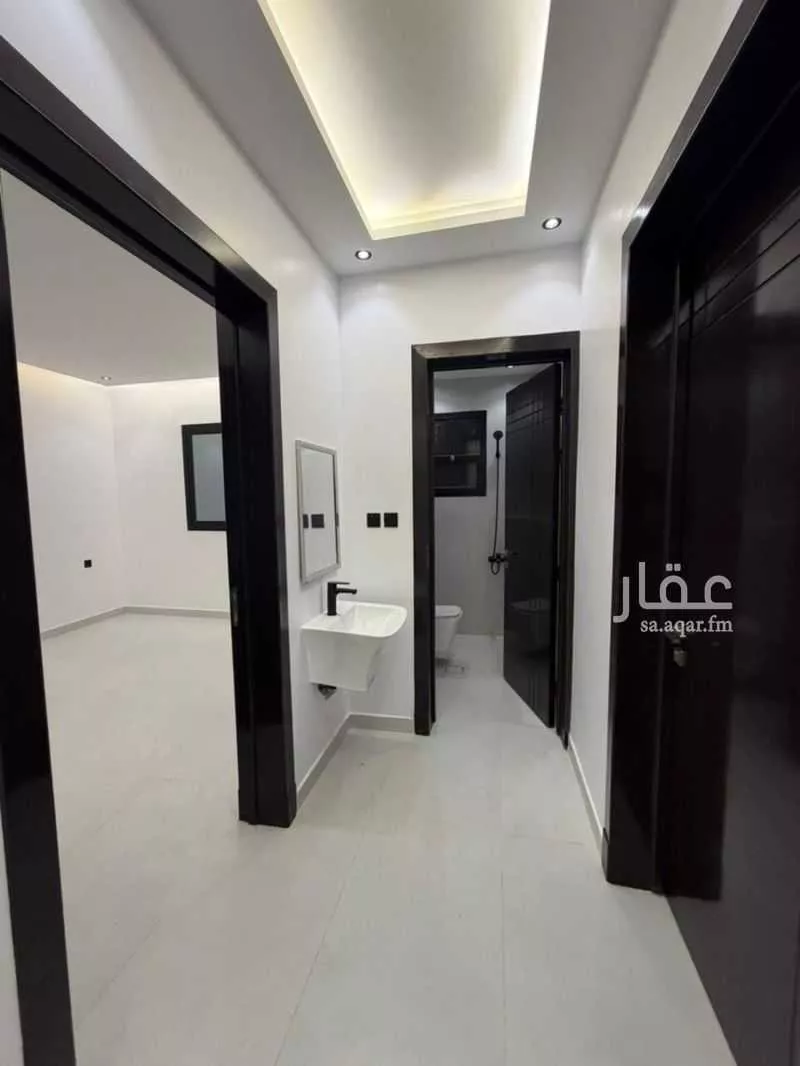 6 bedroom villa in Shubra, Riyadh 7