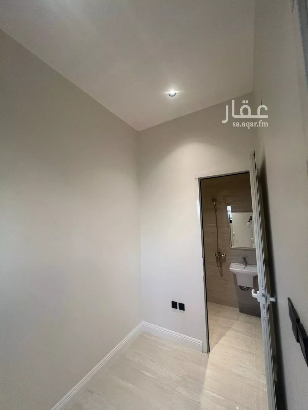 3 bedroom villa in Al Narjis 20