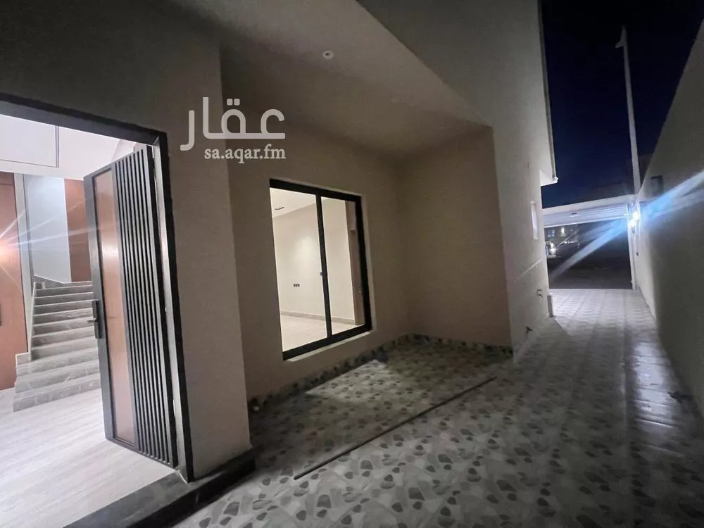 فيلا 5 غرف في الرمال 11