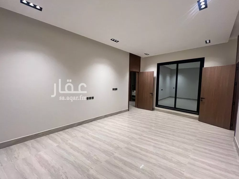فيلا 5 غرف في الرمال 7