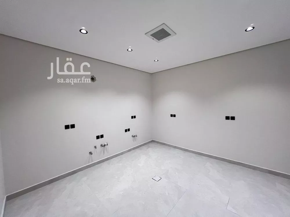 فيلا 4 غرف في الجنادرية 20