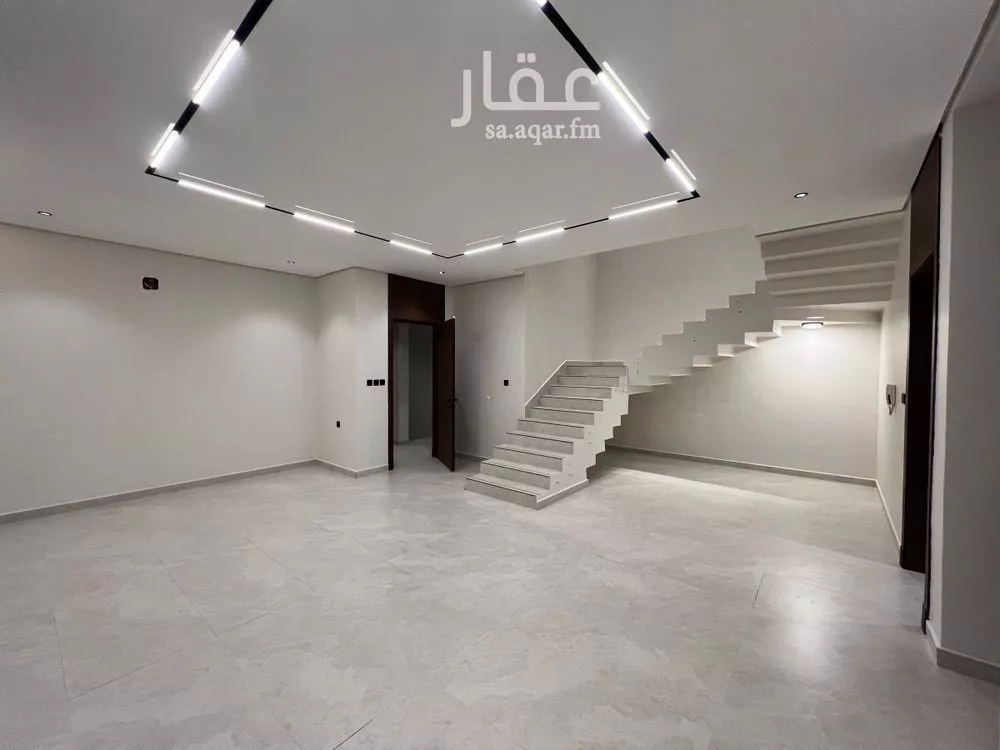 فيلا 4 غرف في الجنادرية 5