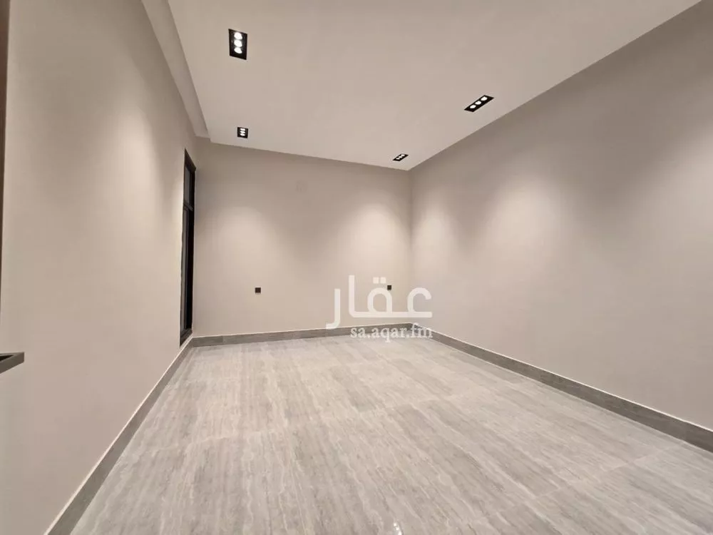 فيلا 7 غرف في الرمال 13