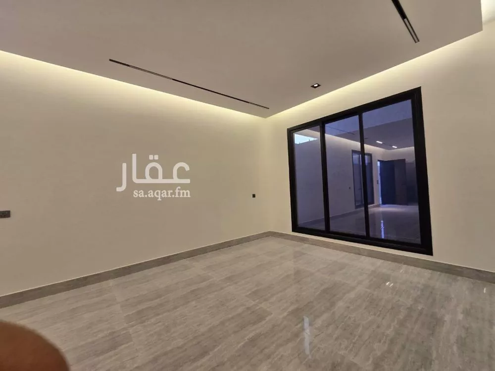 فيلا 7 غرف في الرمال 10