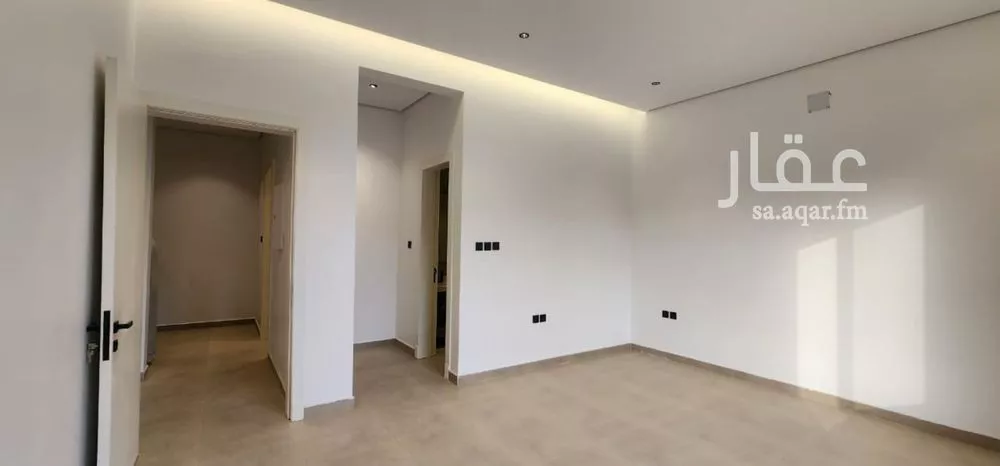 4 bedroom villa in Al Hazm 13