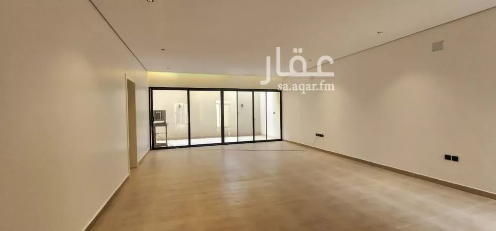 4 bedroom villa in Al Hazm 3