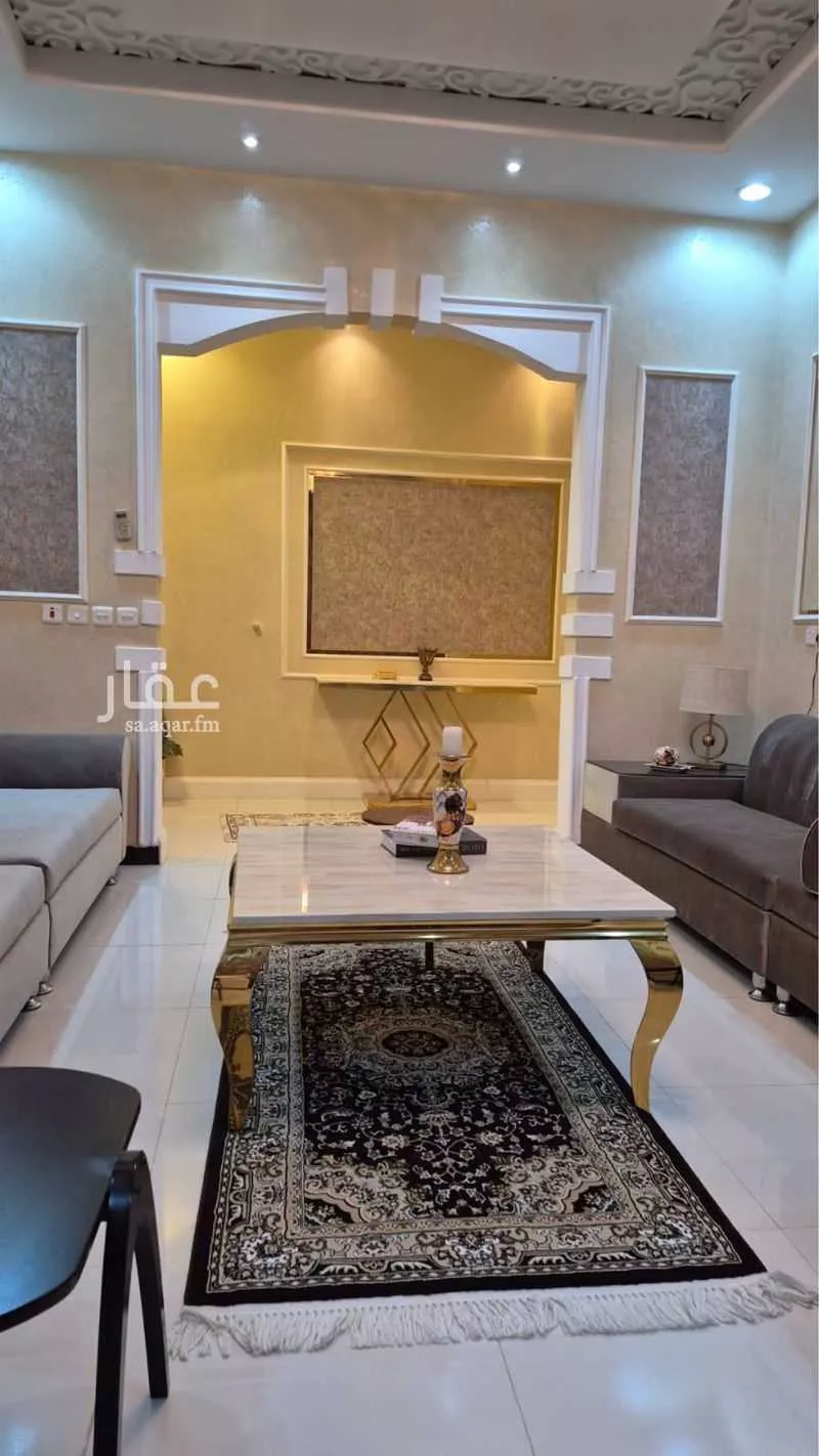 فيلا 8 غرف في القادسية 8