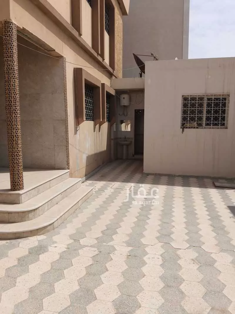 10 bedroom villa in King Faisal 3