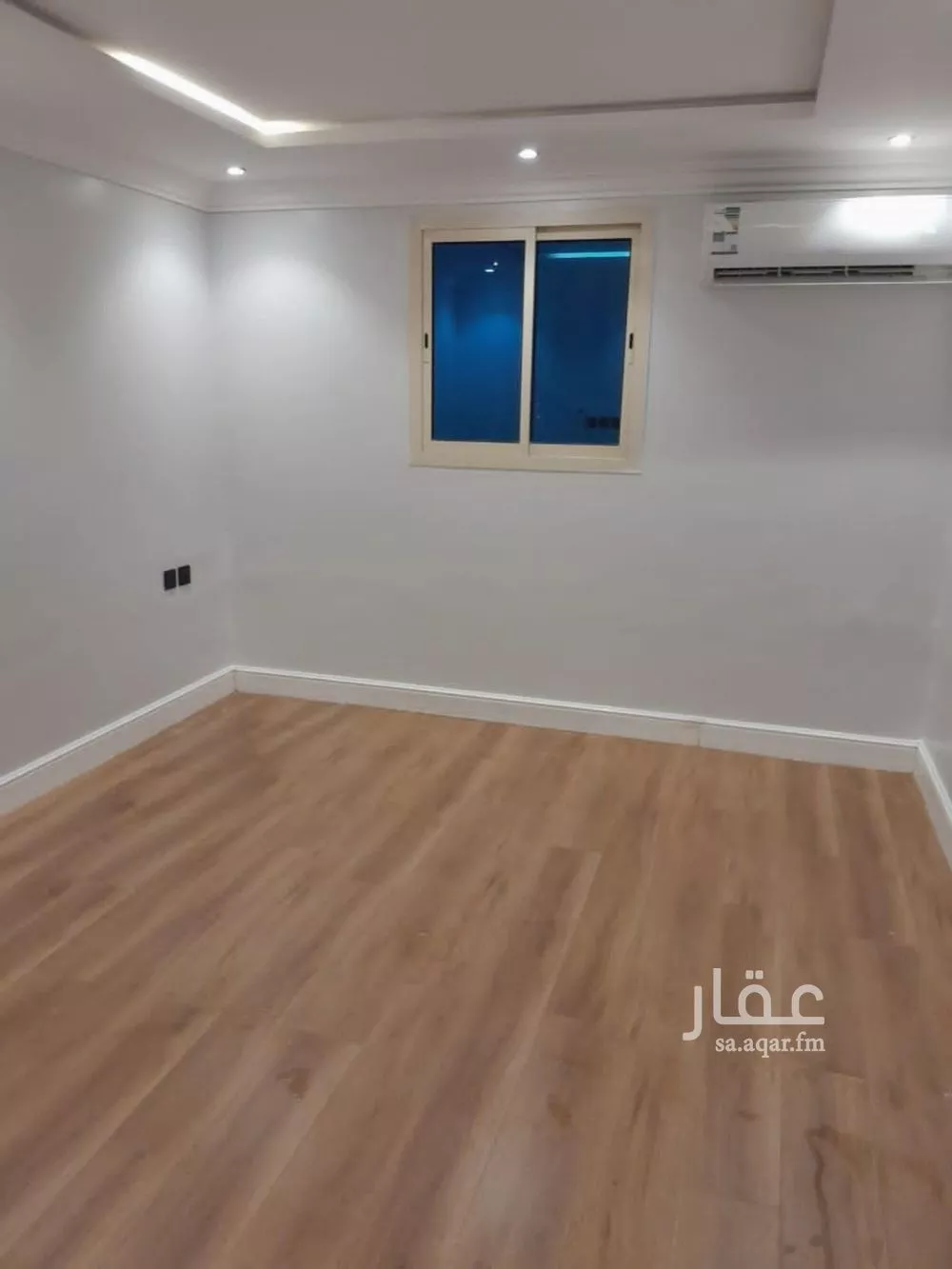 شقة 1 غرف في الملقا 5