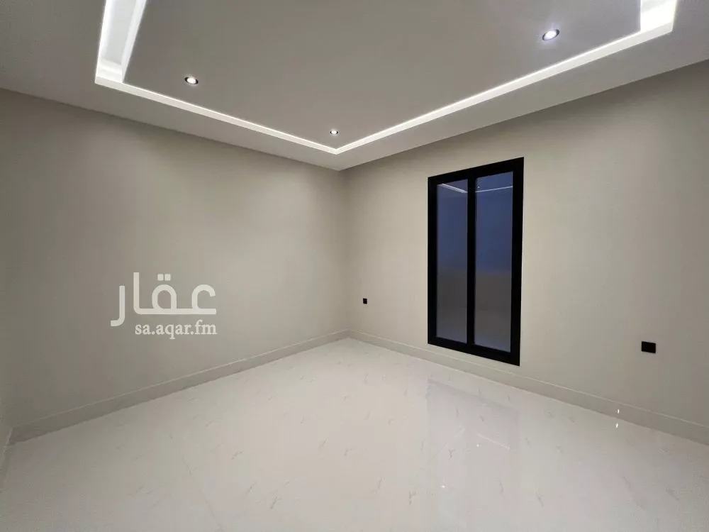 فيلا 5 غرف في الرمال 13