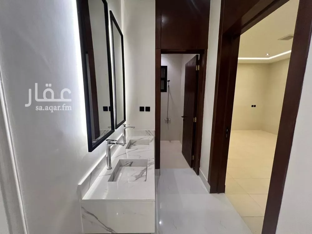 فيلا 5 غرف في الرمال 20