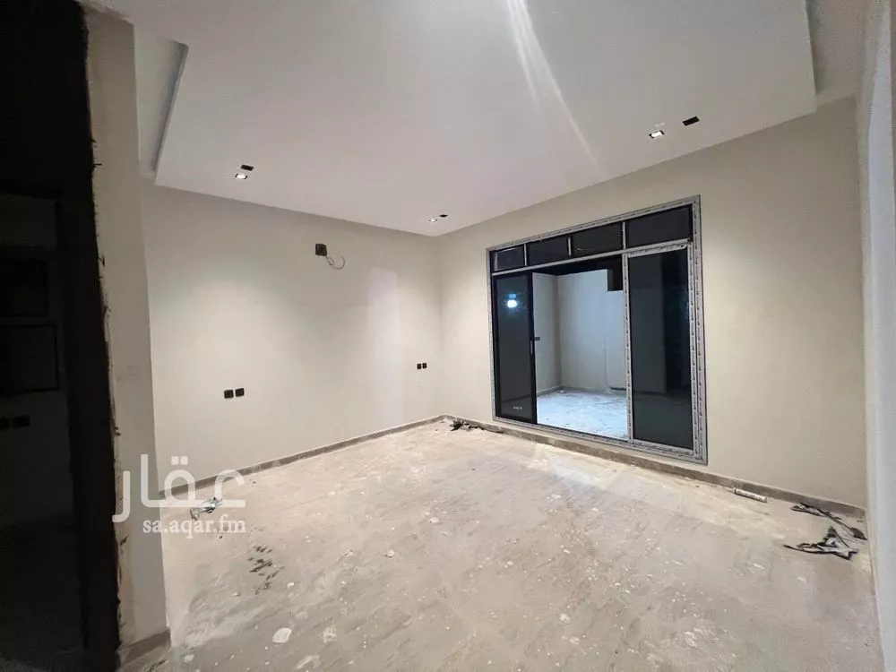 فيلا 5 غرف في الرمال 15