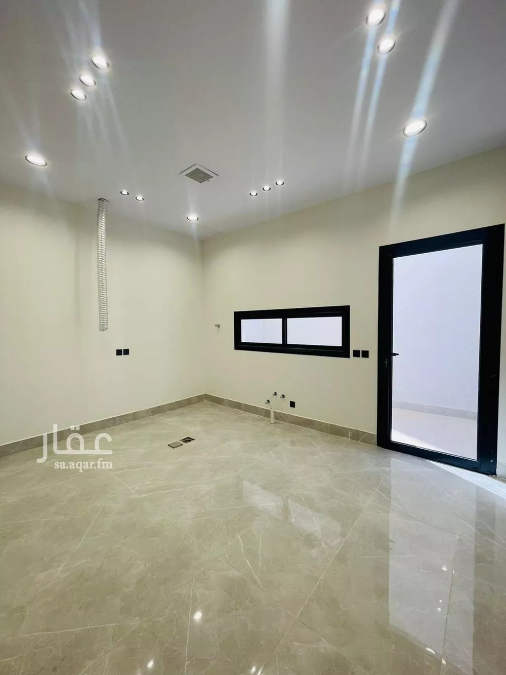 6 bedroom villa in Ash Sharq 12