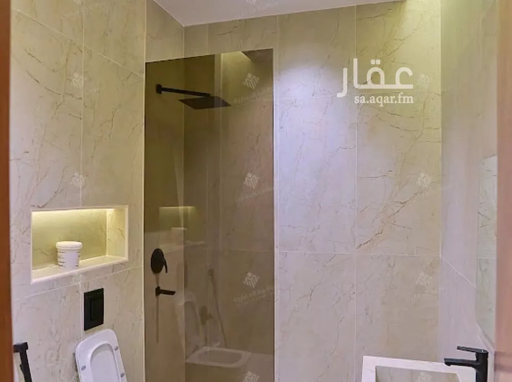 6 bedroom villa in Al Mahdiyyah 16