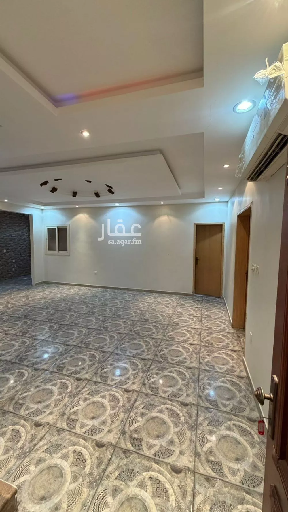 6 bedroom apartment in Al Awali 10