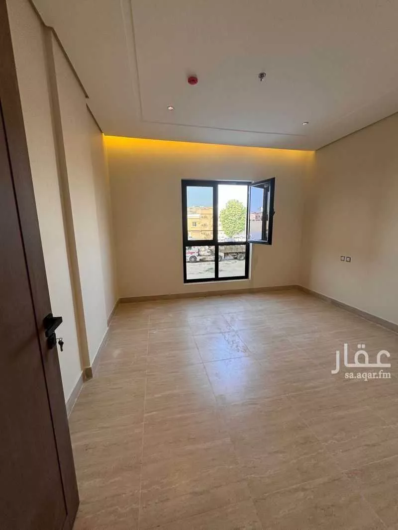 2 bedroom apartment in South Al Khobar 6
