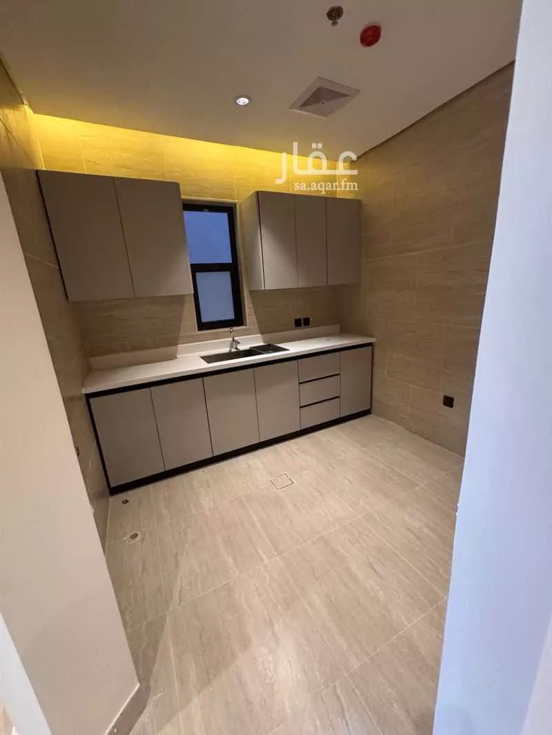 2 bedroom apartment in South Al Khobar 7