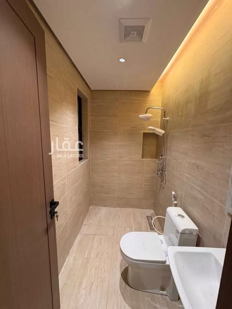 2 bedroom apartment in South Al Khobar 3