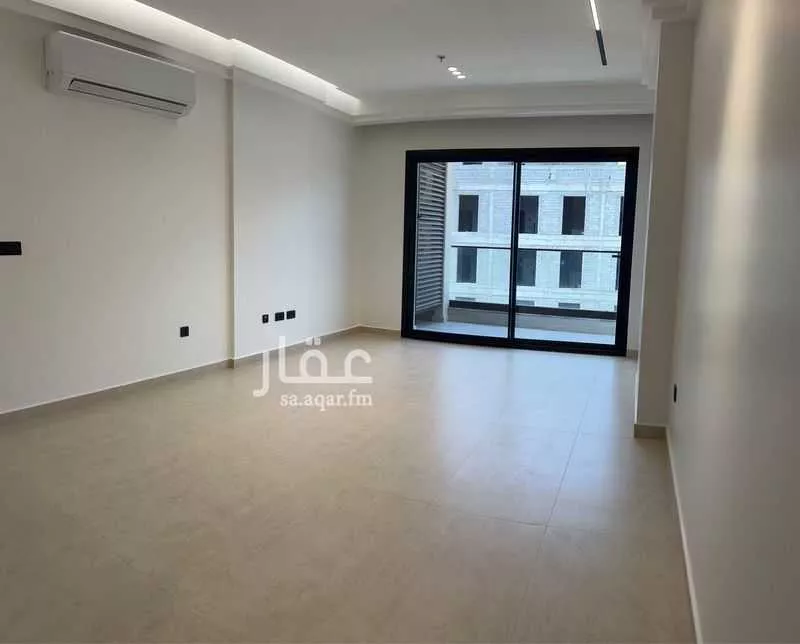 2 bedroom apartment in Al Bandariyah 3