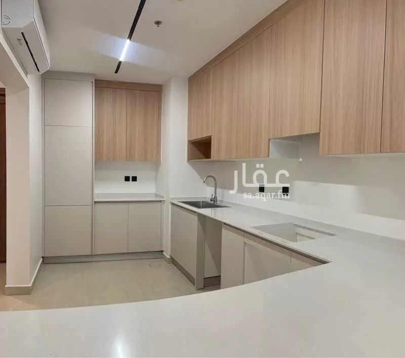 2 bedroom apartment in Al Bandariyah 4