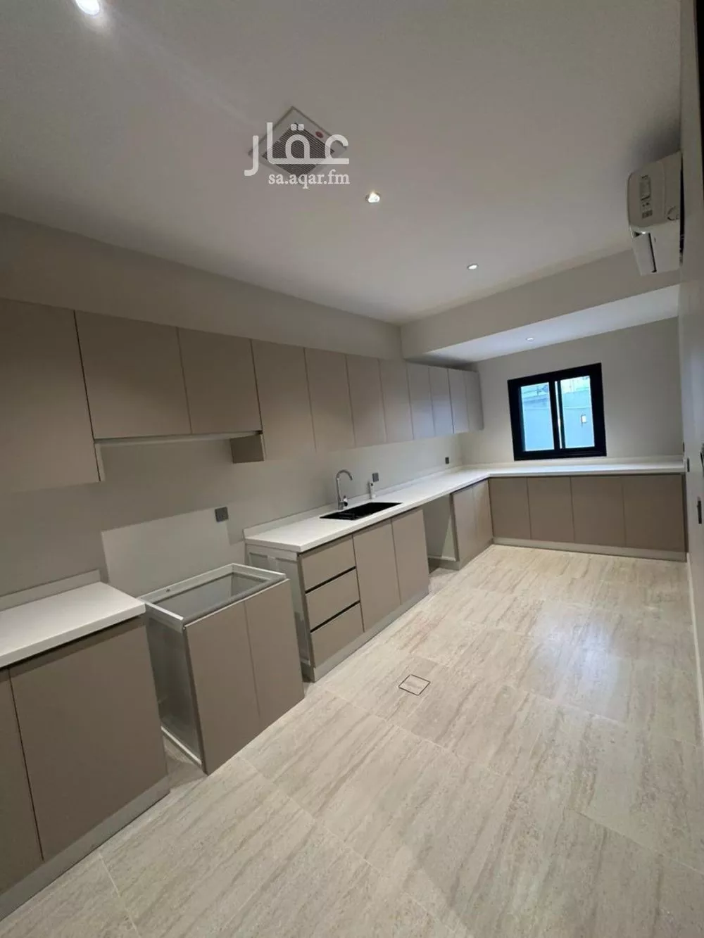 525 sqm building in Al Rakah Ash Shamaliyah 6