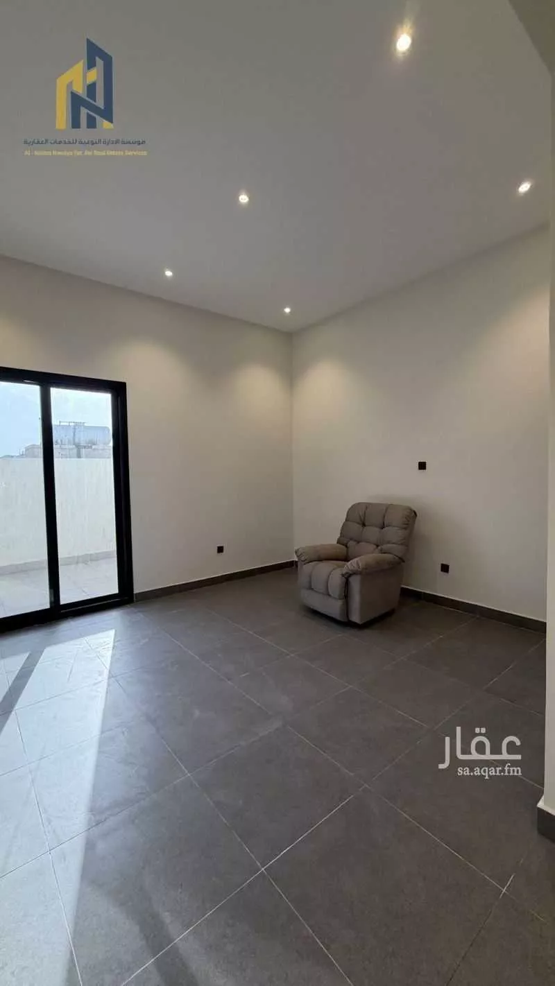 2 bedroom floor in Al Wurud 12